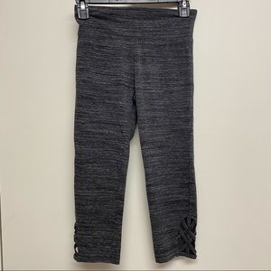 Aeropostale Live Love Dream gray crop lattice‎ legging small.